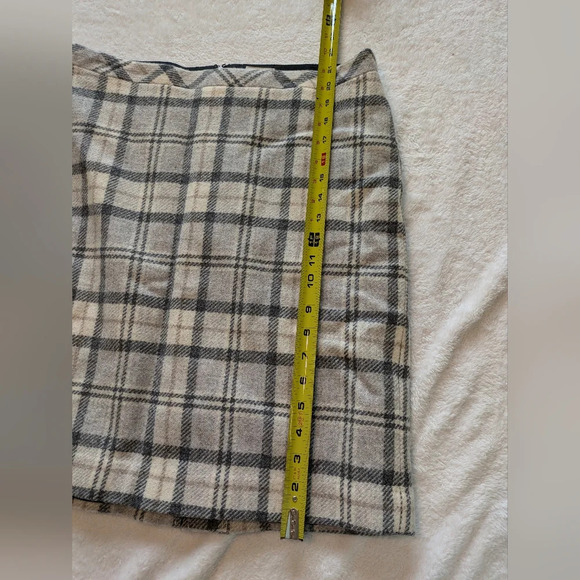 L.L. Bean favorite fit sz 10 wool blend skirt - Picture 10 of 10